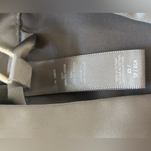 SKIMS Women’s robe NWT - Picture 3 of 7